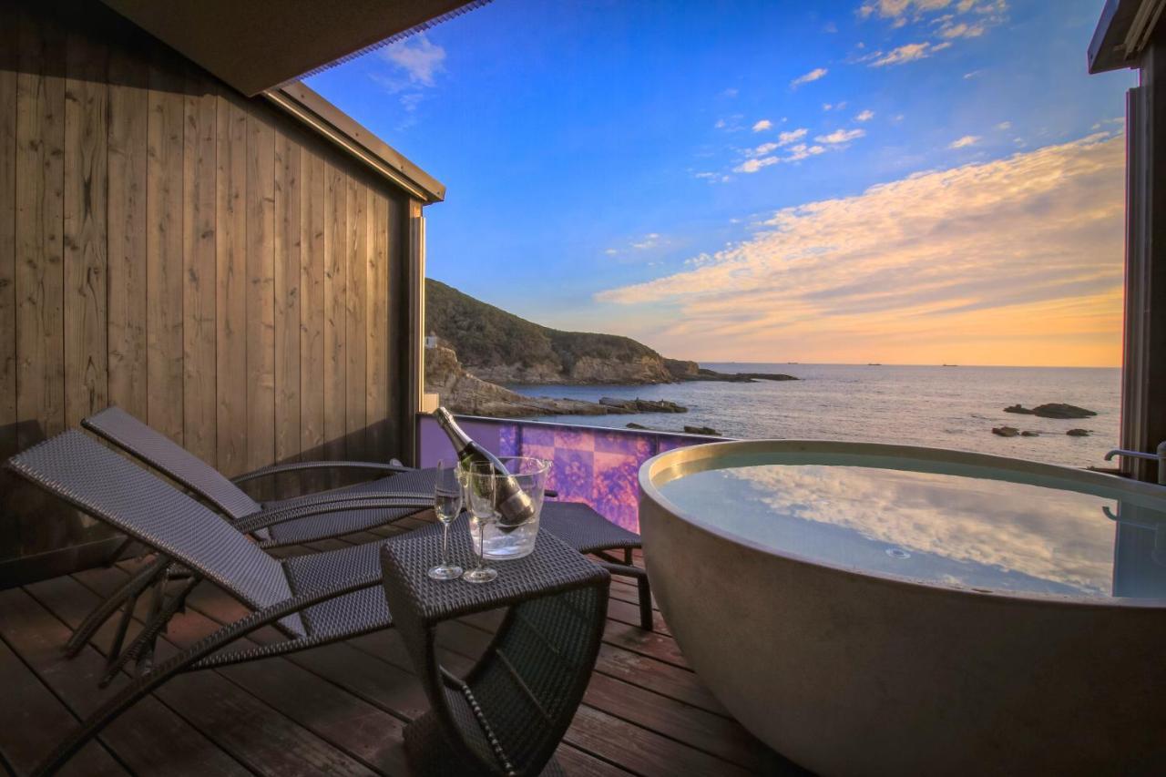 Xyz Private Spa And Seaside Resort Shirahama Ngoại thất bức ảnh